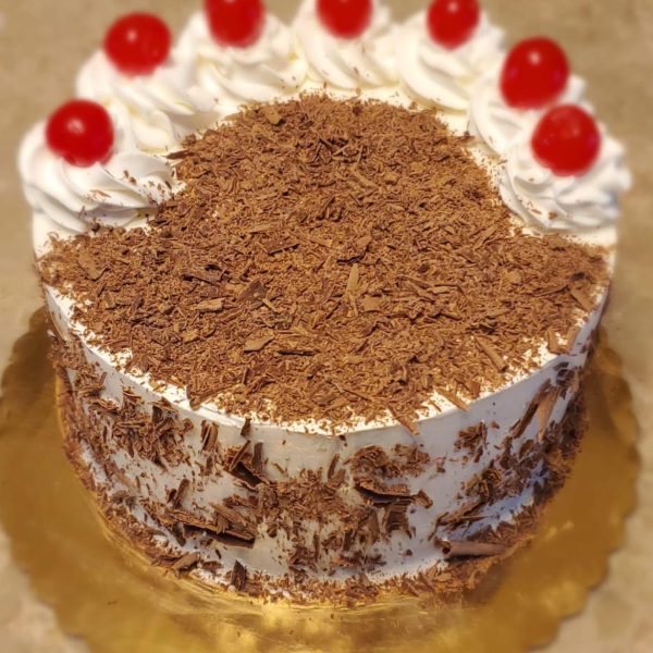 Evergreen Cakes | Zesty Bakers
