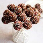 Cake Pops (1 dozen)