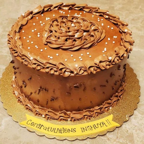 Vegan and gluten-free cake perfect for Valentine's Day.