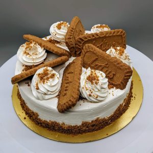 A delicious Lotus Biscoff cake by Vennila Bites