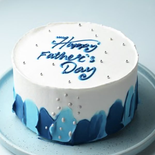 4-inch 3-layer Father's Day cake for small celebrations
