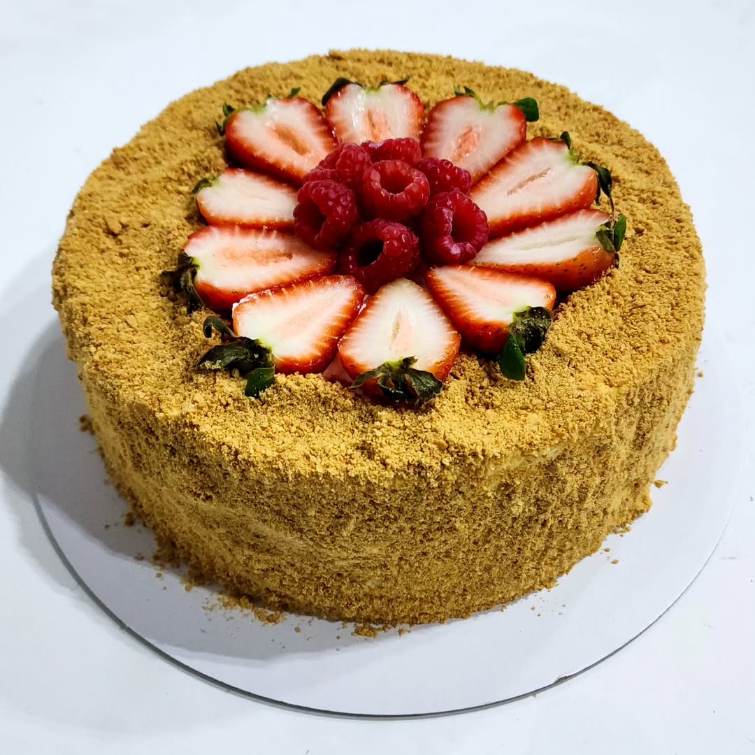 Honey Cake 7″ | Zesty Bakers