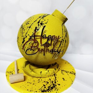 Showstopper cake with sparkler, customizable, chocolate pinata