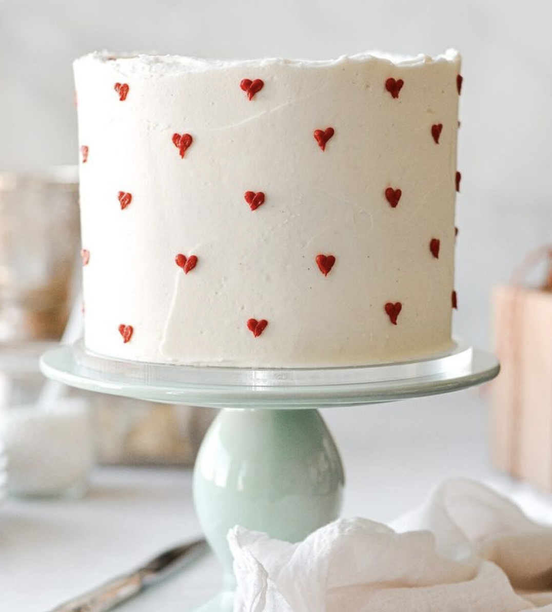 6 inch Dainty hearts cake