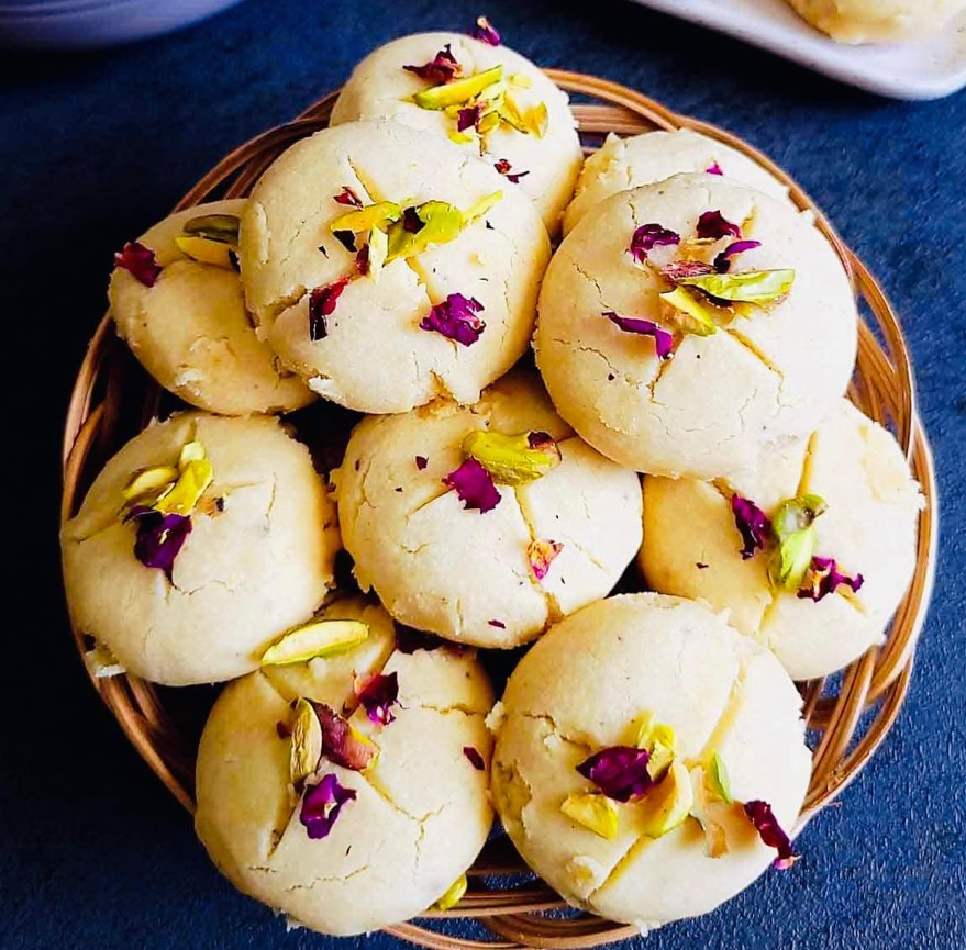 Nan Khatai (Indian Style Butter Cookie)