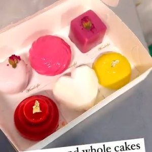 mini-sets-and-whole-cakes-img
